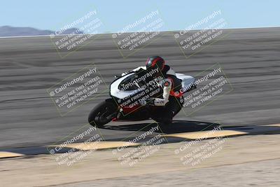 media/Oct-13-2025-Moto Forza (Mon) [[a66d839500]]/3-B Group/Session 2 (Bowl)/